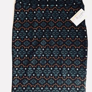 LuLaRoe Cassie Pencil skirt.
